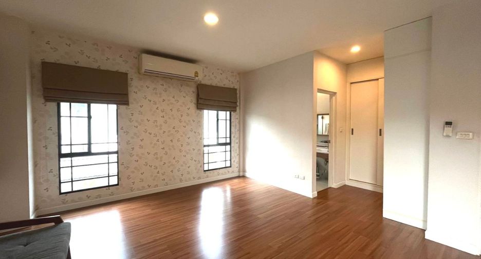 Haus zum Kauf mit 3 Zimmer in Sai Mai, Bangkok