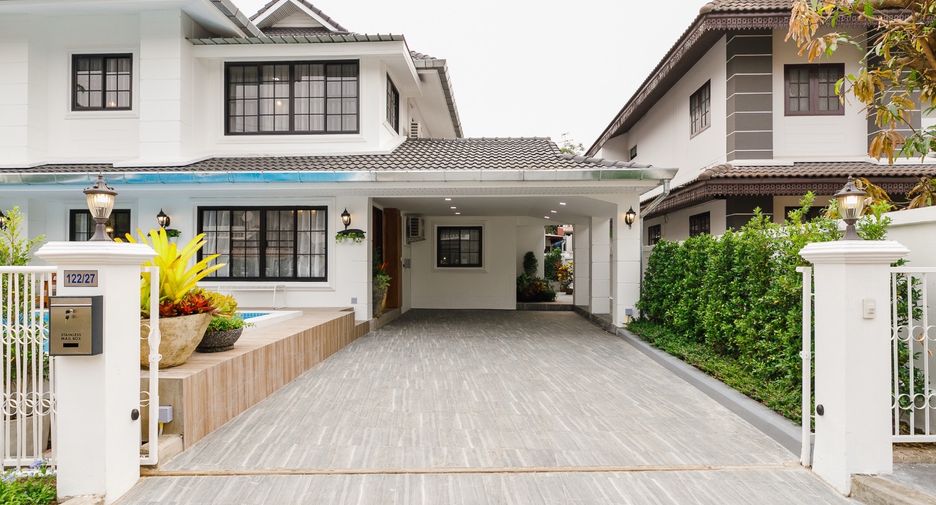 For rent and for sale 5 bedrooms house in Mueang Chiang Mai, Chiang Mai