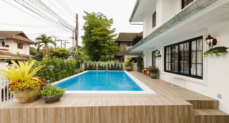 For rent and for sale 5 bedrooms house in Mueang Chiang Mai, Chiang Mai