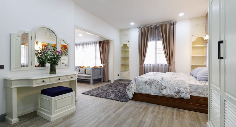 For rent and for sale 5 bedrooms house in Mueang Chiang Mai, Chiang Mai