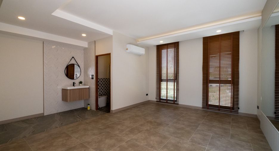 For rent and for sale 5 bedrooms house in San Sai, Chiang Mai