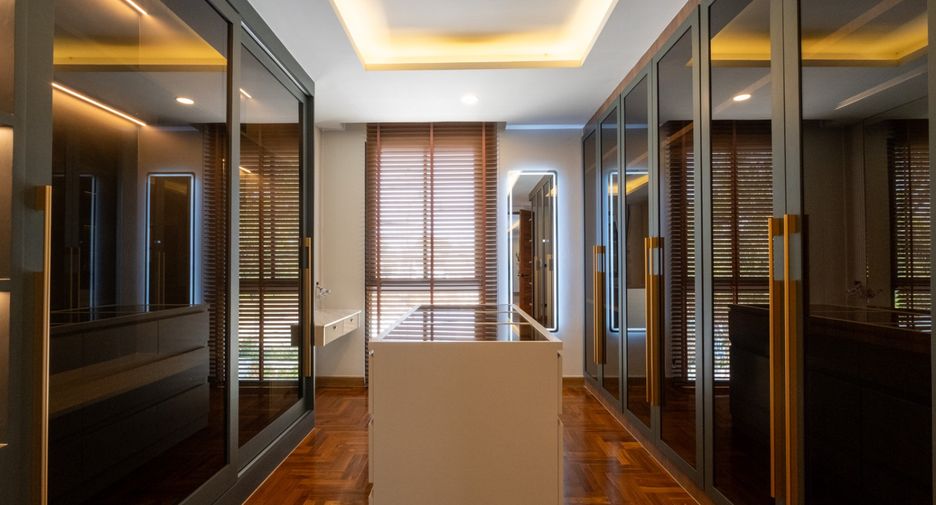 For rent and for sale 5 bedrooms house in San Sai, Chiang Mai