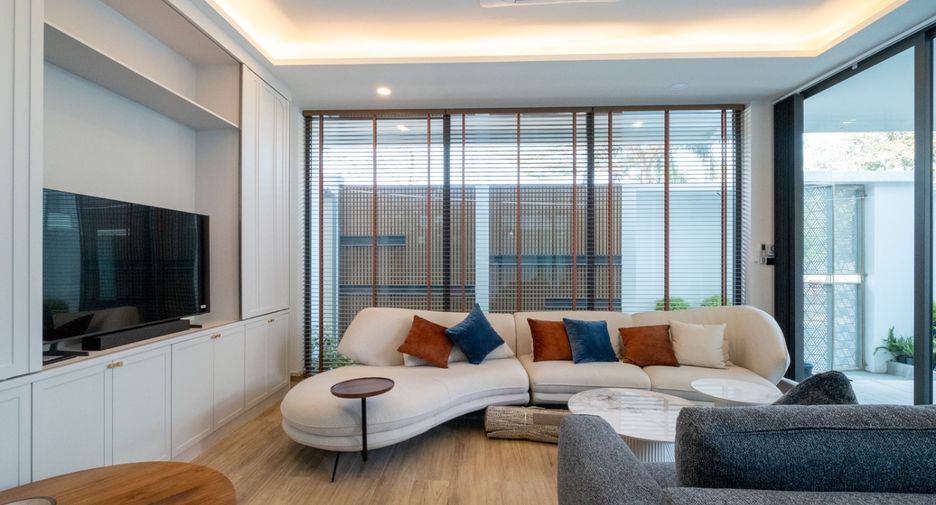 For rent and for sale 5 bedrooms house in San Sai, Chiang Mai