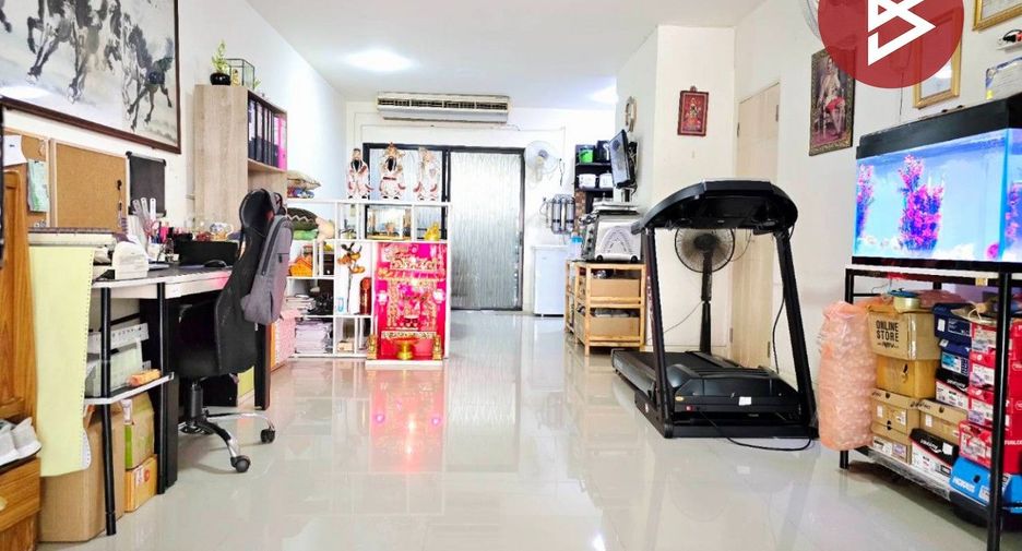 For sale 3 bedrooms townhouse in Chom Thong, Bangkok