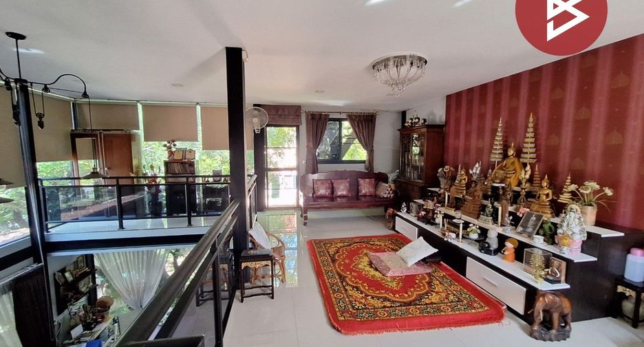 For sale 4 bedrooms house in Lat Krabang, Bangkok