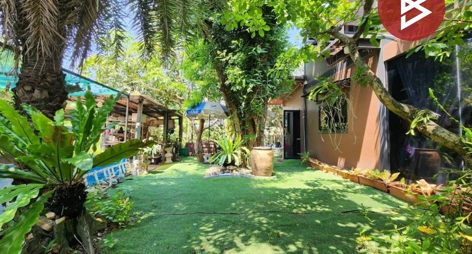 For sale 4 bedrooms house in Lat Krabang, Bangkok