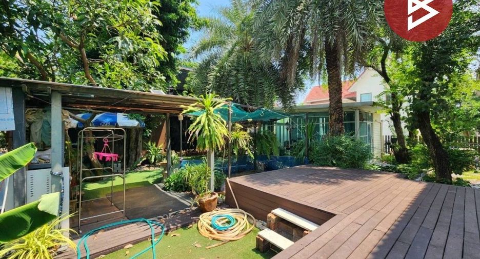 For sale 4 bedrooms house in Lat Krabang, Bangkok