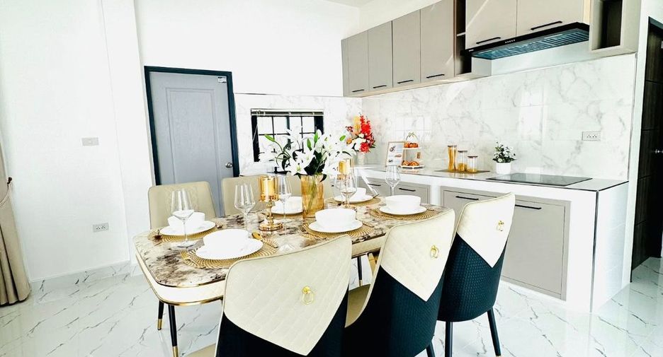 For sale 3 bedrooms villa in East Pattaya, Pattaya