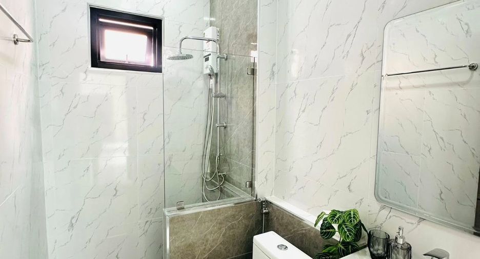 For sale 3 bedrooms villa in East Pattaya, Pattaya
