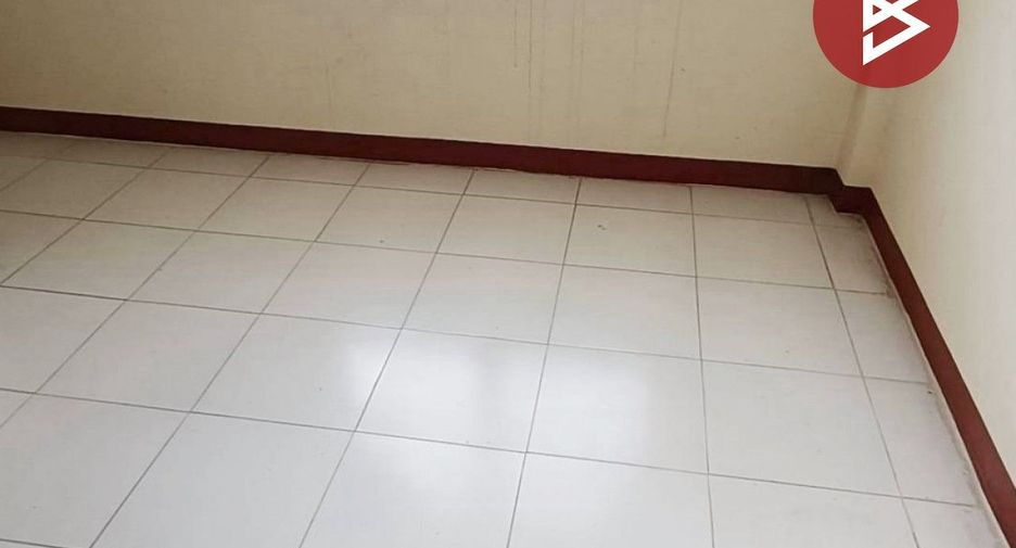 À vendre 2 chambres maison de ville à Bang Bo, Samut Prakan
