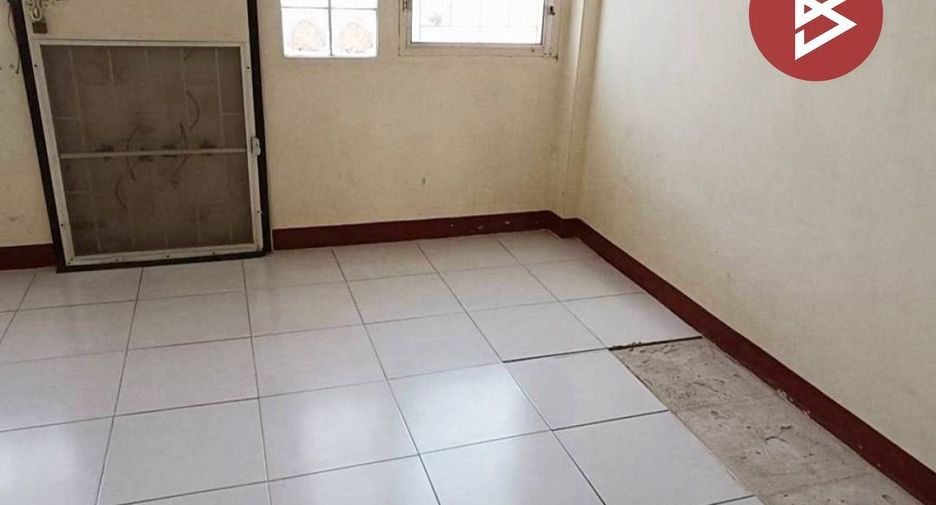 À vendre 2 chambres maison de ville à Bang Bo, Samut Prakan