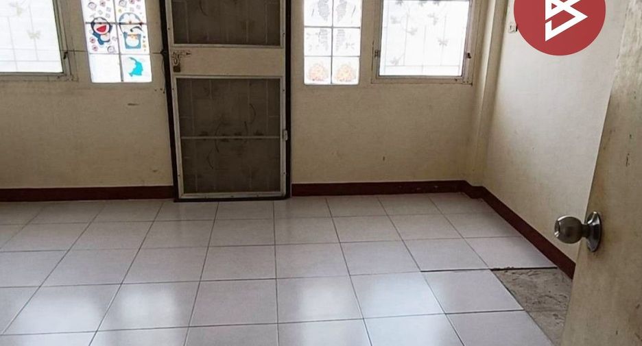 À vendre 2 chambres maison de ville à Bang Bo, Samut Prakan