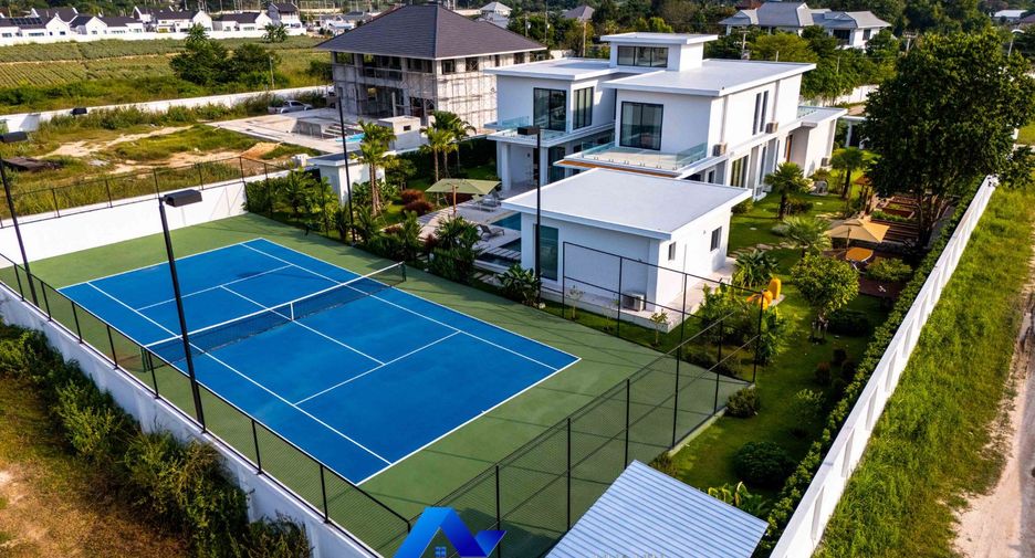 À vendre 4 chambres villa à Hua Hin, Prachuap Khiri Khan