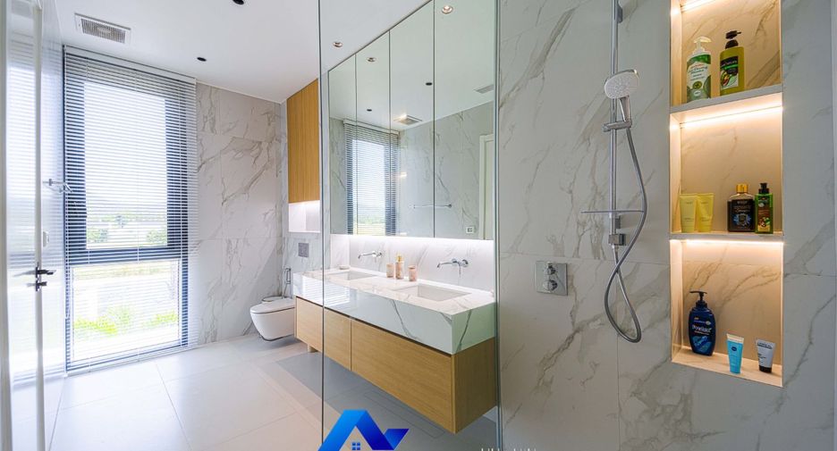 À vendre 4 chambres villa à Hua Hin, Prachuap Khiri Khan
