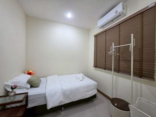 Casa adosada en alquiler de 4 habitaciones en Mueang Chiang Mai, Chiang Mai
