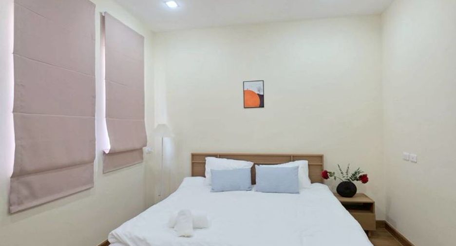 For rent 4 bedrooms townhouse in Mueang Chiang Mai, Chiang Mai