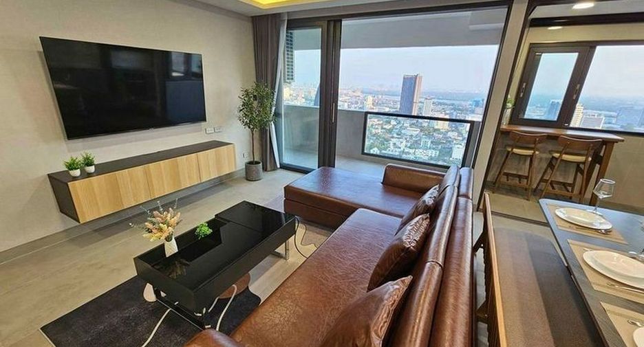 À louer et à vendre 3 chambres condo à Khlong Toei, Bangkok