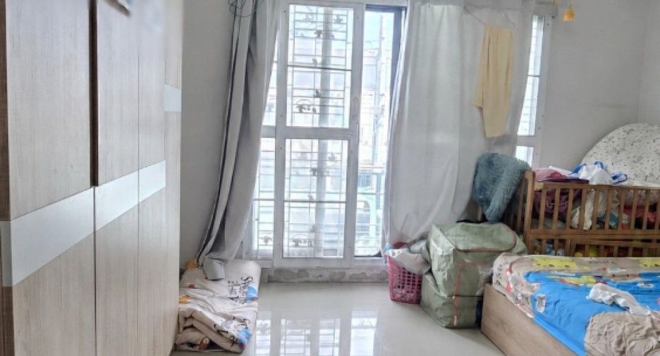 Casa adosada en venta de 2 habitaciones en Bang Phli, Samut Prakan