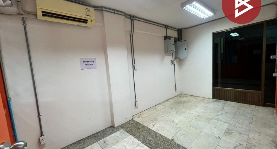 À vendre 1 chambre local commercial à Pak Kret, Nonthaburi