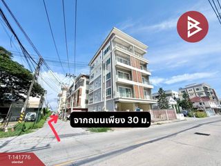 Gewerbefläche zum Kauf mit 8 Zimmer in Mueang Chon Buri, Chonburi