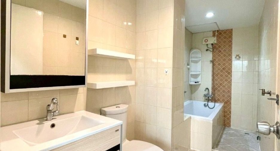 For sale 8 bedrooms retail Space in Mueang Chon Buri, Chonburi