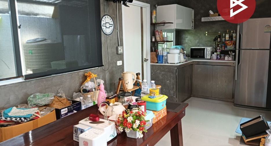 For sale 3 ベッドルーム house in Mueang Samut Prakan, Samut Prakan