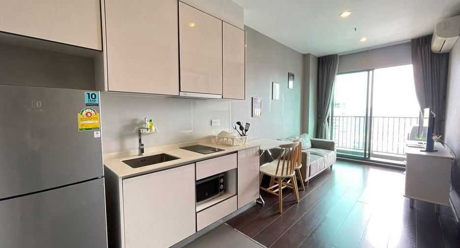 Condo en alquiler de 1 habitaciones en Watthana, Bangkok