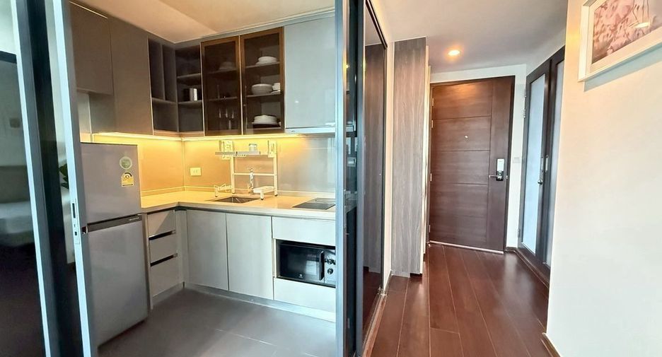 Wohnung zur Miete mit 2 Zimmer in Watthana, Bangkok