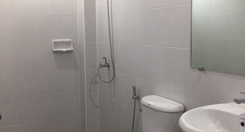 For rent 3 ベッドルーム retail Space in Suan Luang, Bangkok