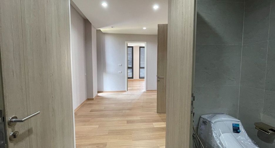 Reihenhaus zur Miete mit 3 Zimmer in Watthana, Bangkok