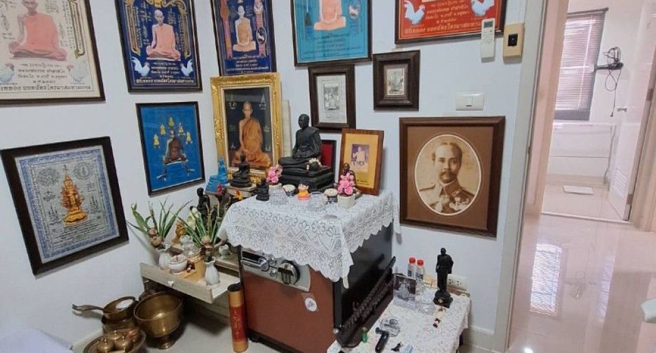 出售 3 卧室 联排别墅 在 Khlong Luang, Pathum Thani