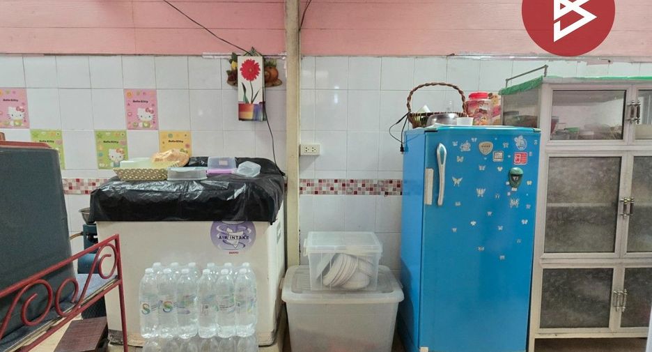 For sale 3 bedrooms townhouse in Mueang Samut Prakan, Samut Prakan