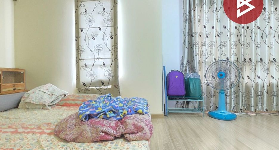For sale 3 bedrooms townhouse in Mueang Samut Prakan, Samut Prakan