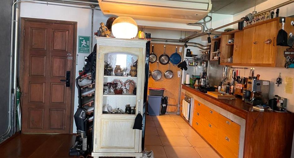À vendre 1 chambre condo à Watthana, Bangkok
