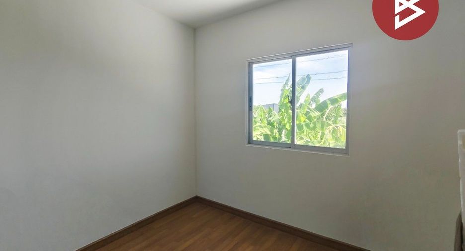 Casa adosada en venta de 3 habitaciones en Krathum Baen, Samut Sakhon