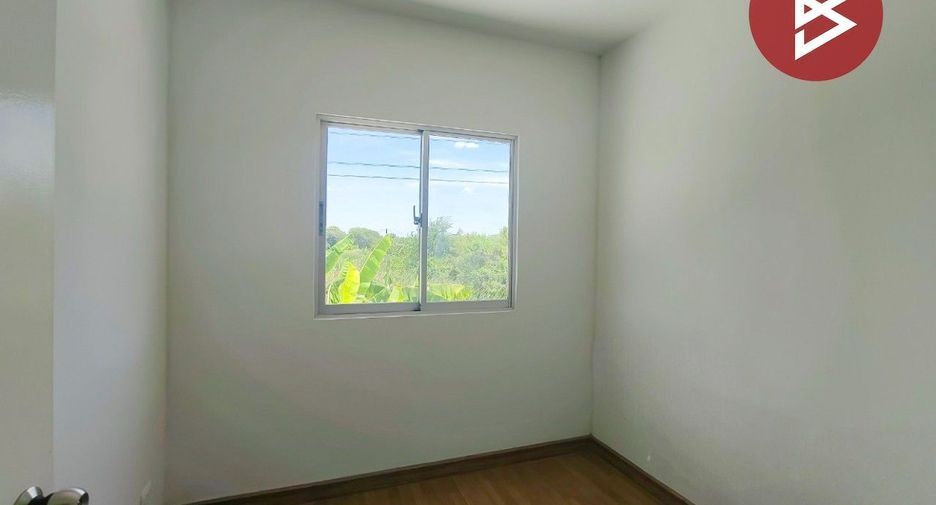 Casa adosada en venta de 3 habitaciones en Krathum Baen, Samut Sakhon