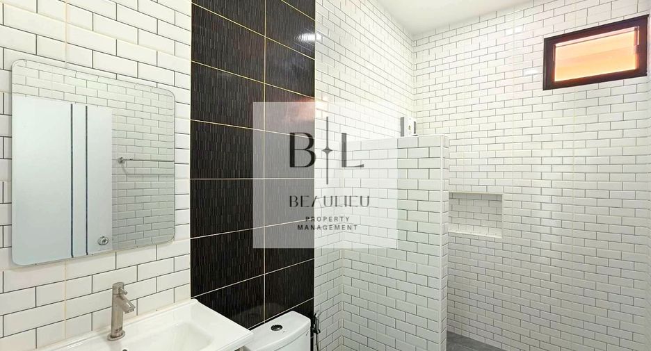 Продажа 3 спальни дом в Huay Yai, Паттайя