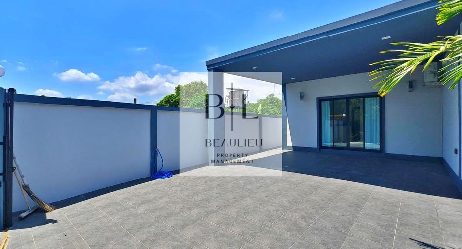 Продажа 3 спальни дом в Huay Yai, Паттайя