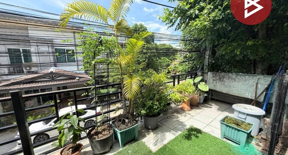 For sale スタジオ townhouse in Saphan Sung, Bangkok