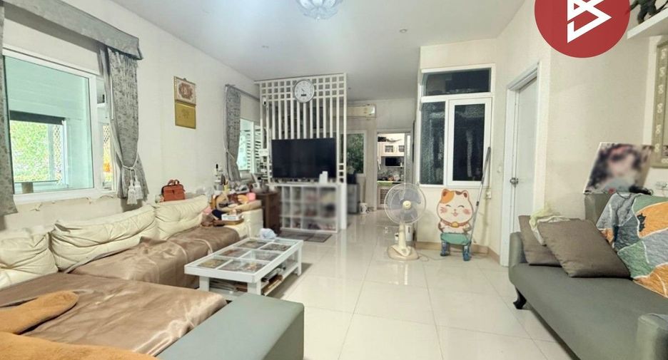 For sale スタジオ townhouse in Saphan Sung, Bangkok