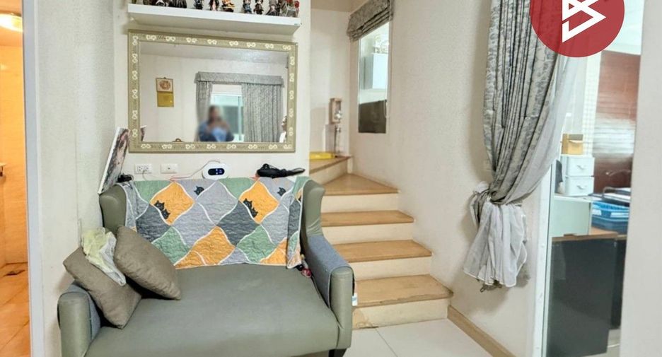 For sale スタジオ townhouse in Saphan Sung, Bangkok