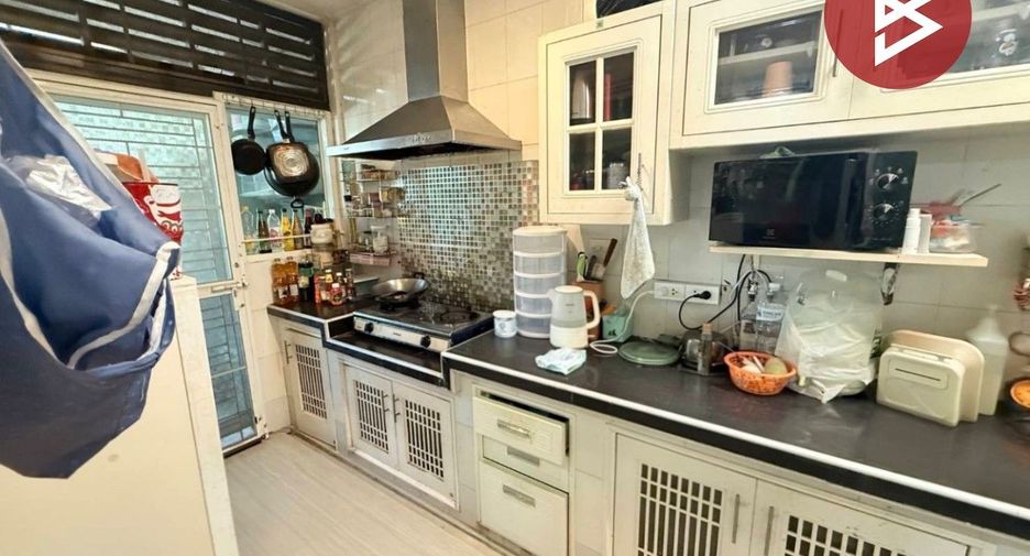 For sale スタジオ townhouse in Saphan Sung, Bangkok