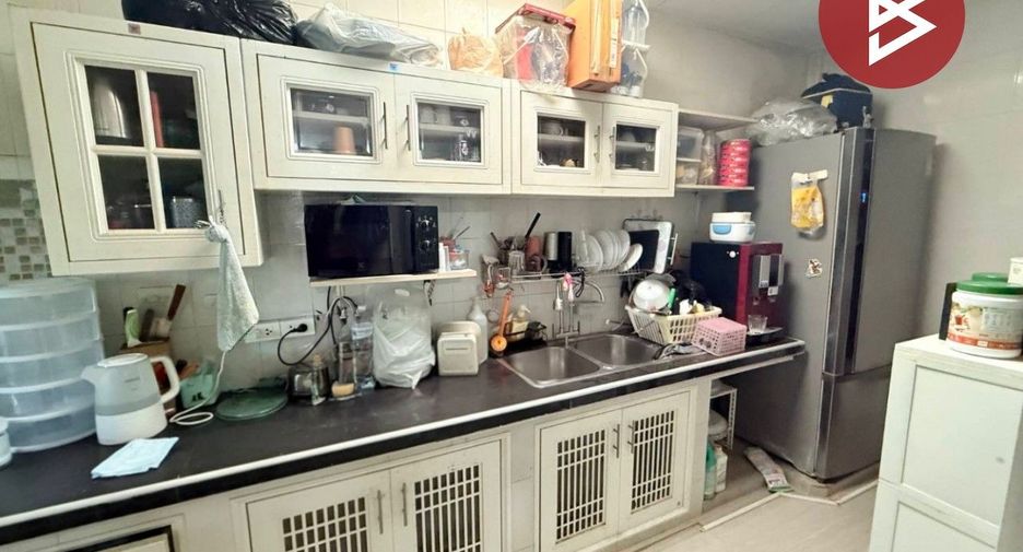 For sale スタジオ townhouse in Saphan Sung, Bangkok