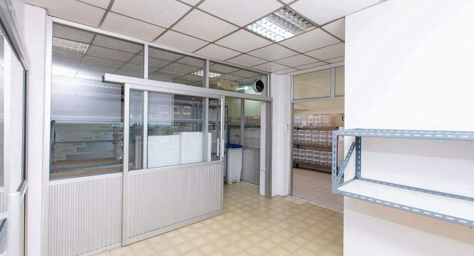 For rent office in Khlong Toei, Bangkok