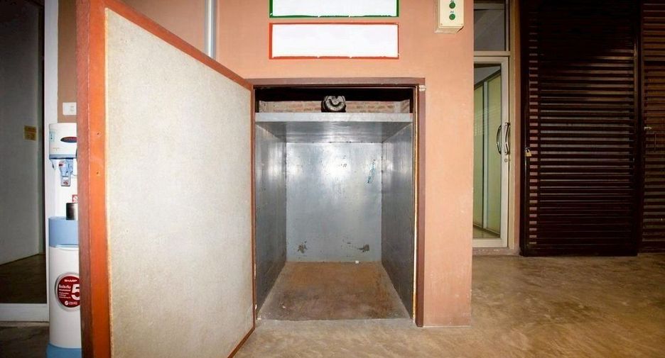 For rent office in Khlong Toei, Bangkok