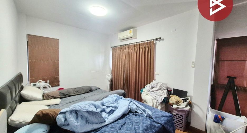 Casa adosada en venta de 3 habitaciones en Mueang Samut Sakhon, Samut Sakhon