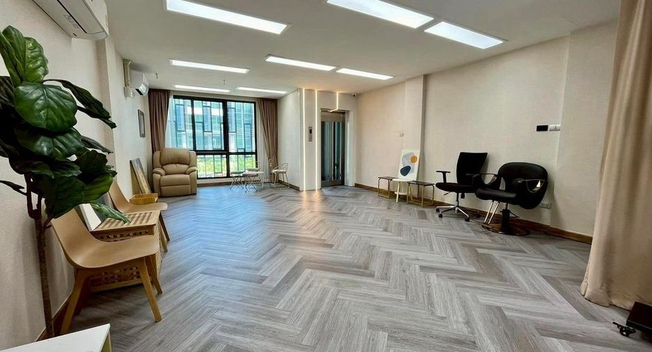For sale 3 ベッドルーム office in Don Mueang, Bangkok