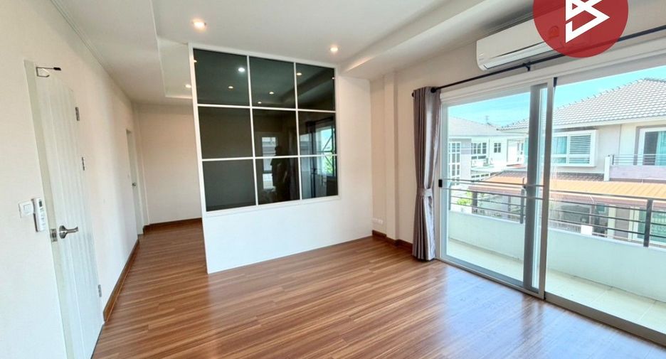 Haus zum Kauf mit 4 Zimmer in Nong Khaem, Bangkok