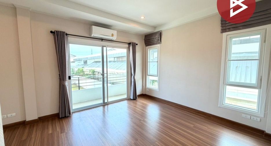 Haus zum Kauf mit 4 Zimmer in Nong Khaem, Bangkok