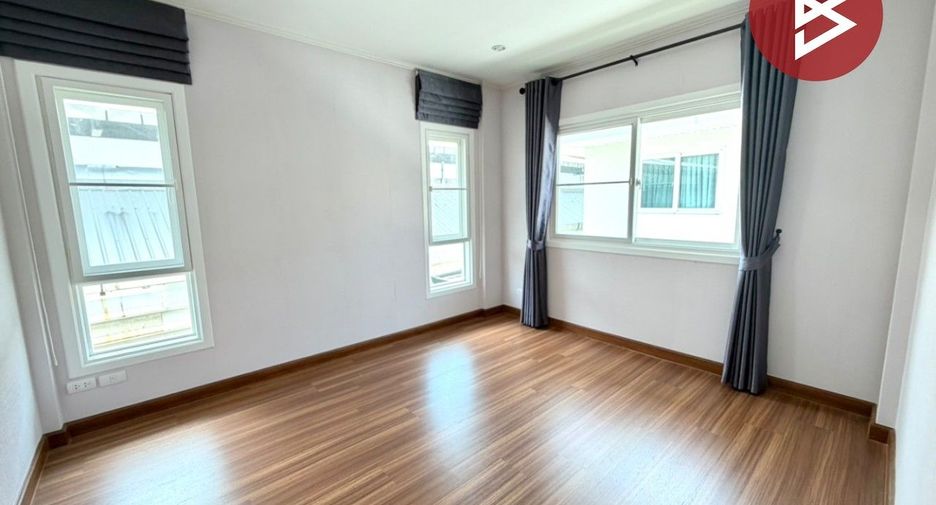 Haus zum Kauf mit 4 Zimmer in Nong Khaem, Bangkok
